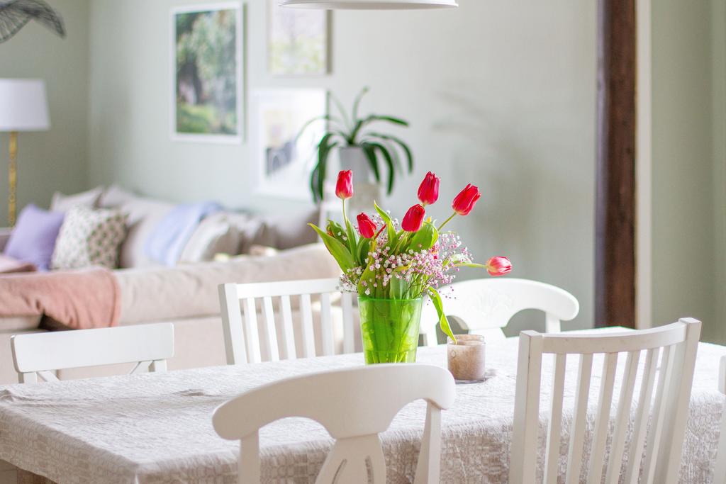 Vardagsrum med matsalsdel