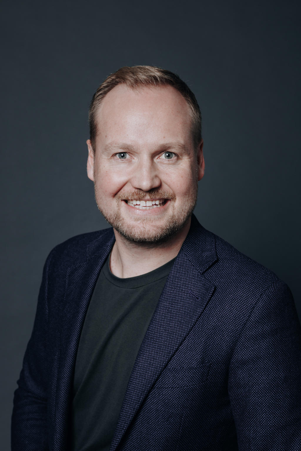 Jag är ansvarig mäklare. Fråga mig gärna