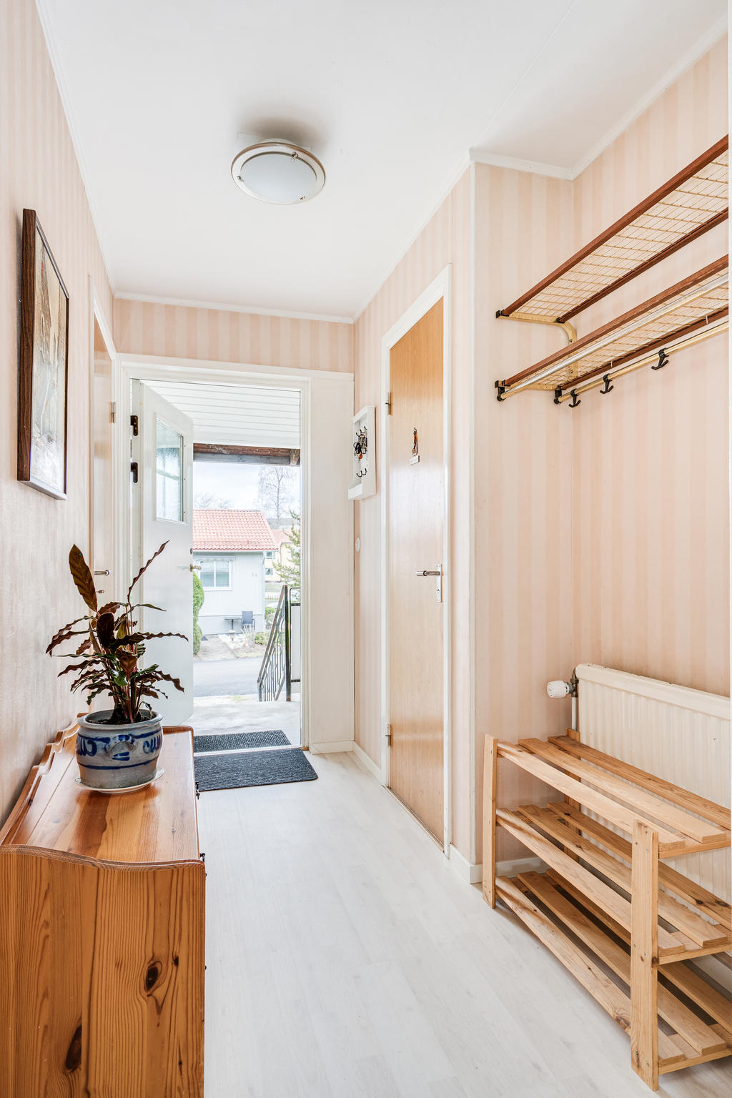 Entréhall-Välkommen in!