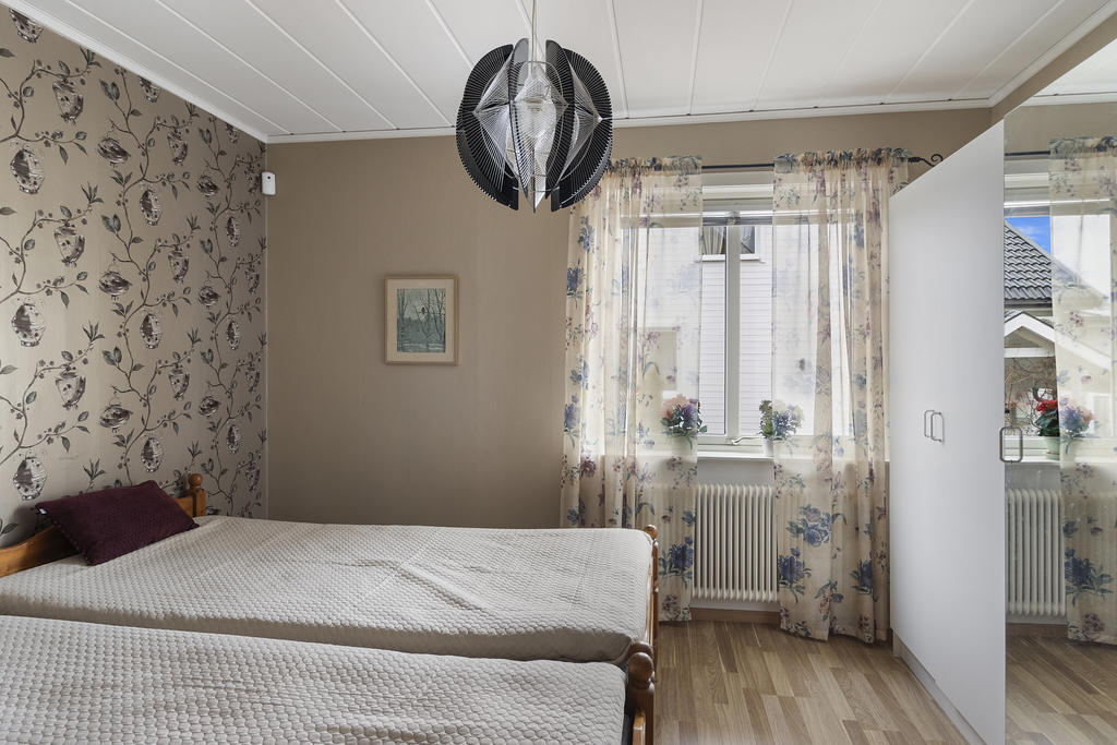 Sovrum med garderober