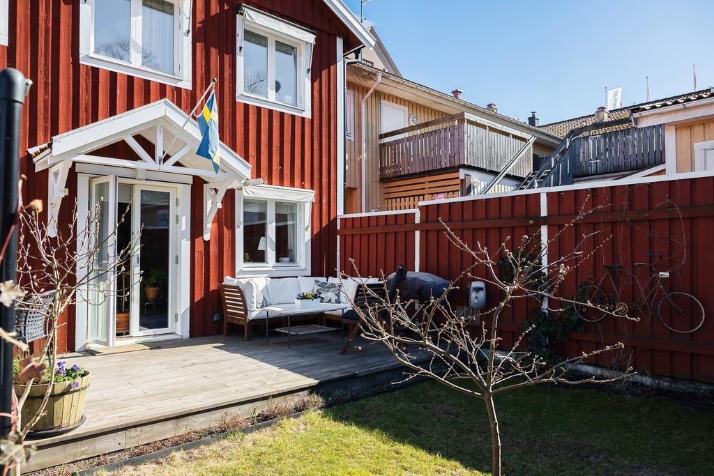 Egen uteplats/lummig trädgård