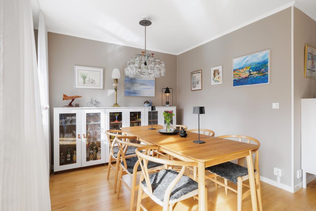 Matplats (går att göra om till sovrum)