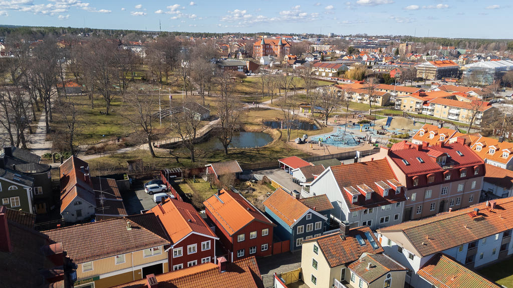 Läge intill Sttadsparken