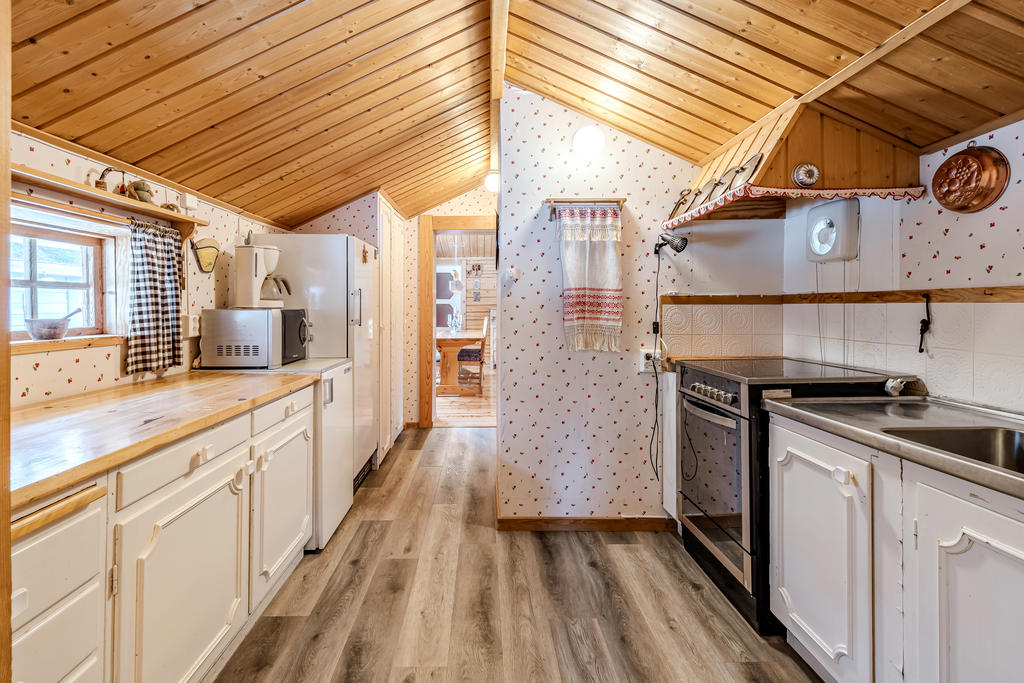 Köket har bra arbetsytor! (Spisen är defekt)