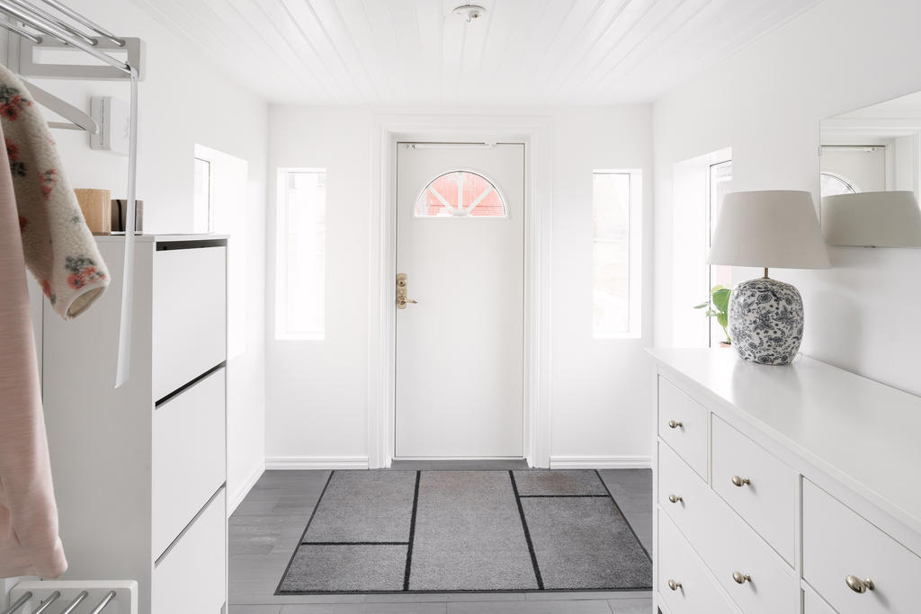 Rymlig entré med golvvärme