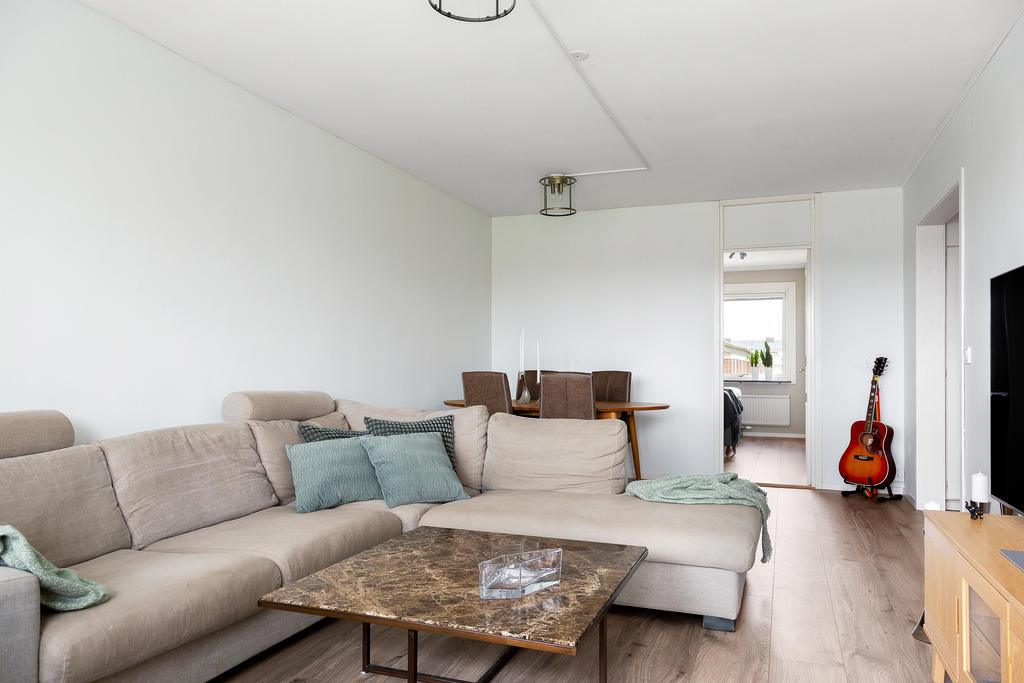 Här finns även plats till matsalsgrupp