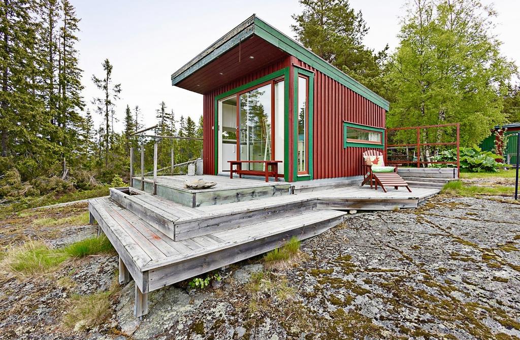 Gäststuga som också används som ateljé.