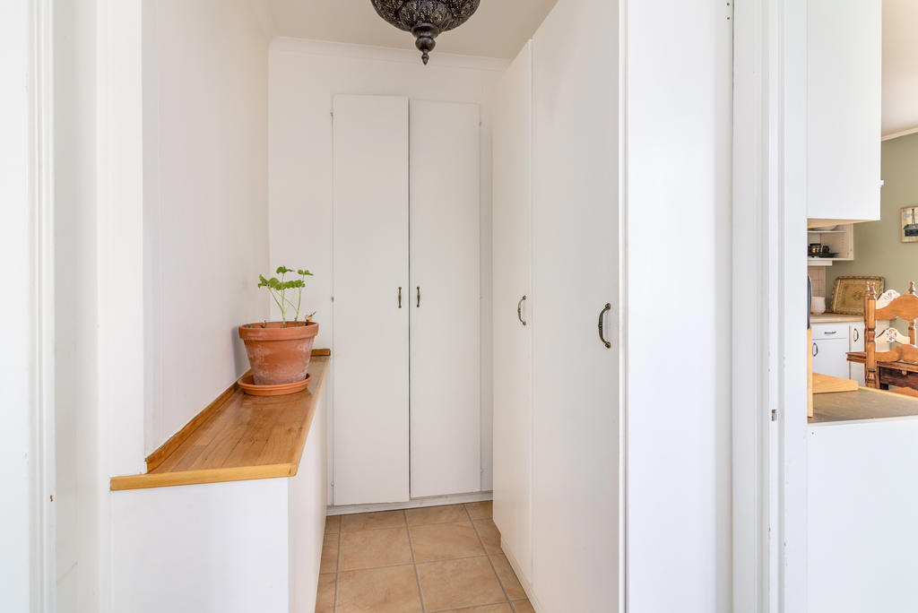 Serveringsgång med förvaring