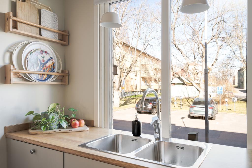 Bänkskiva i stavlimmad ek