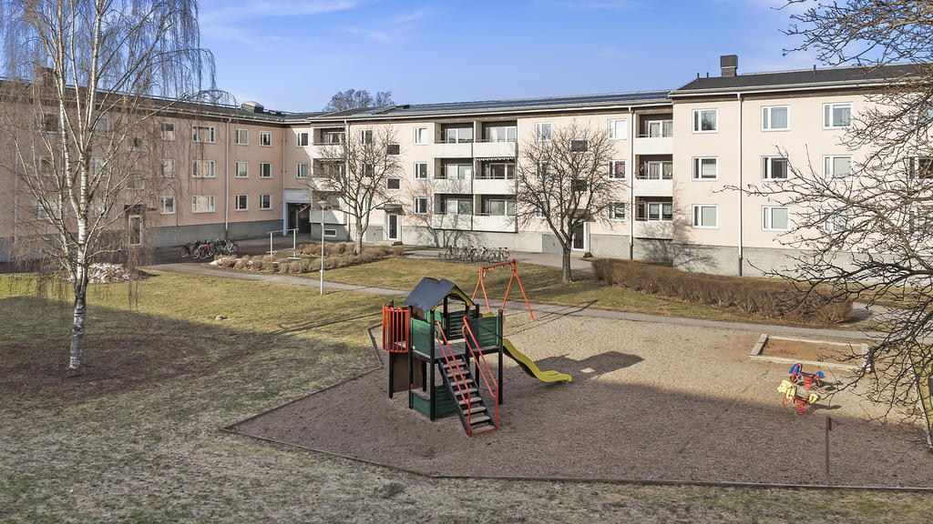Innerård med lekplats