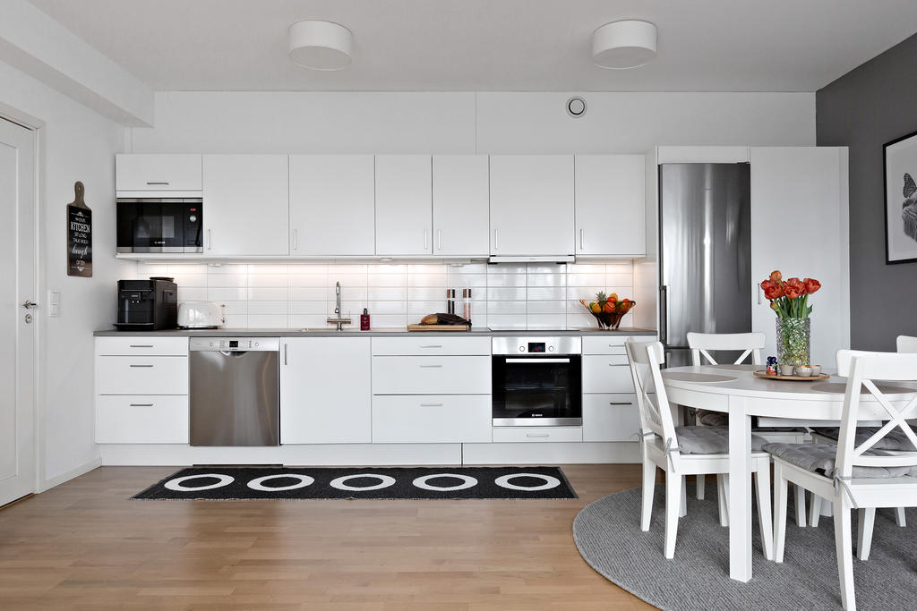 Stilrent kök med mycket förvaring!