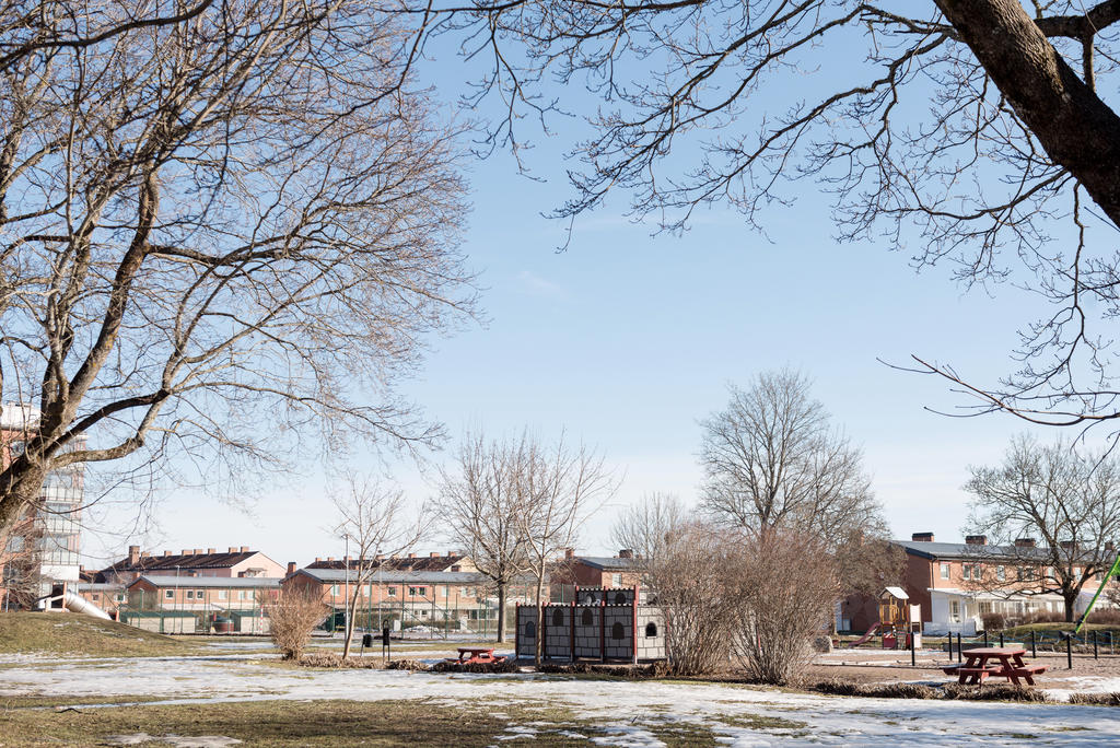 Lekplats i närheten. 