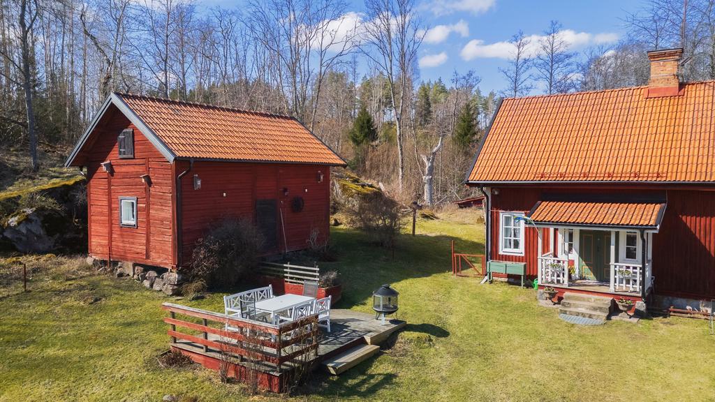 Magasinet och huvudhuset