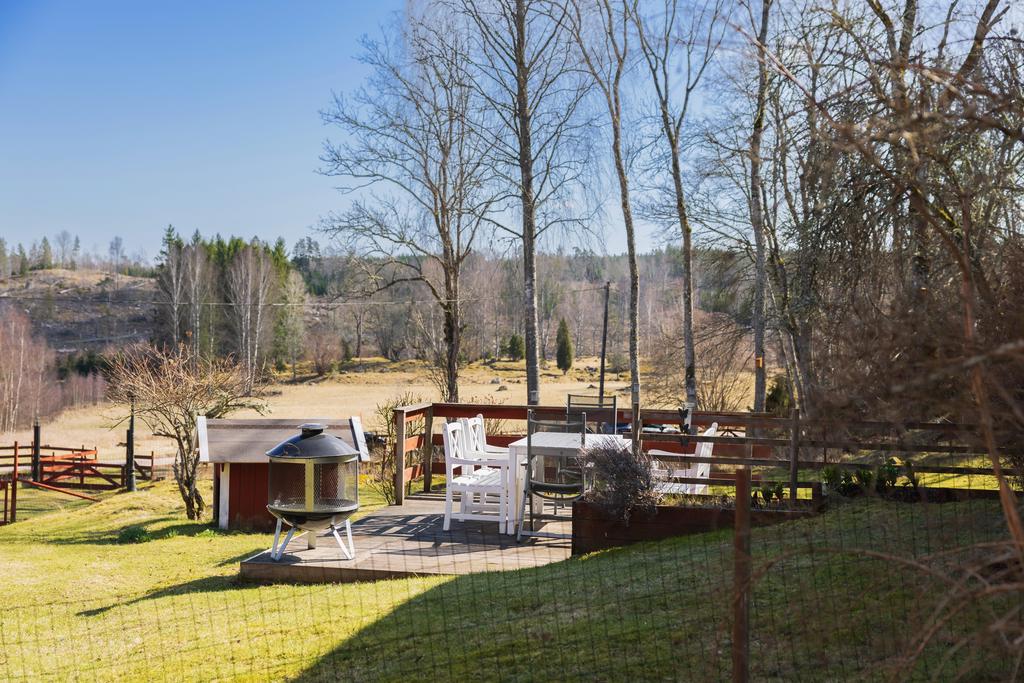 Uteplats med utsikt över omgivningarna