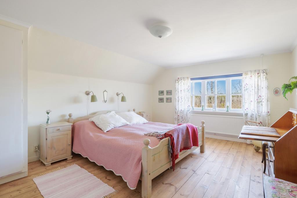 Det större sovrummet