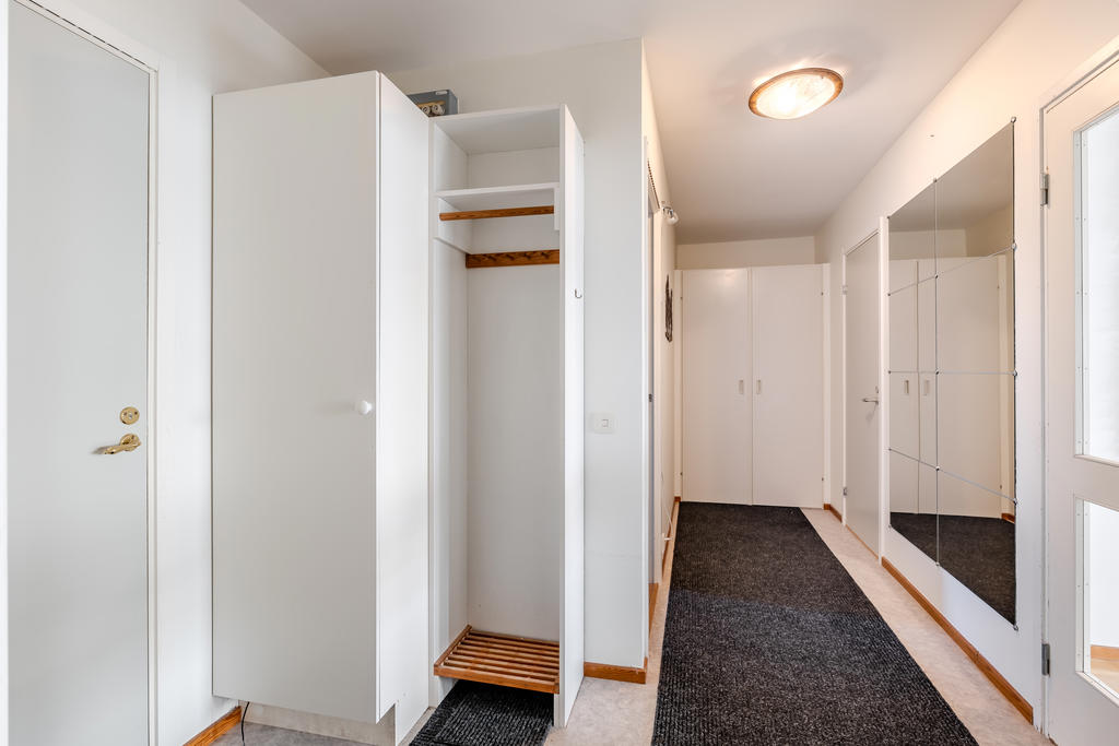 Bra förvaringsmöjligheter. 