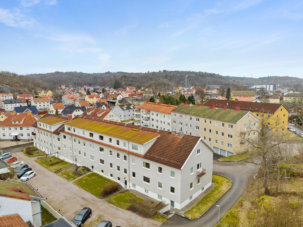 Egen parkeringsplats med el finns för endast 150kr/mån att hyra