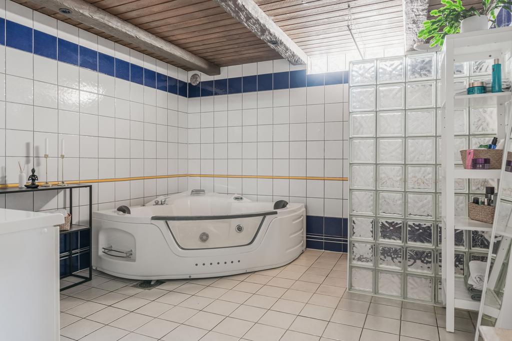 Badrum källare
