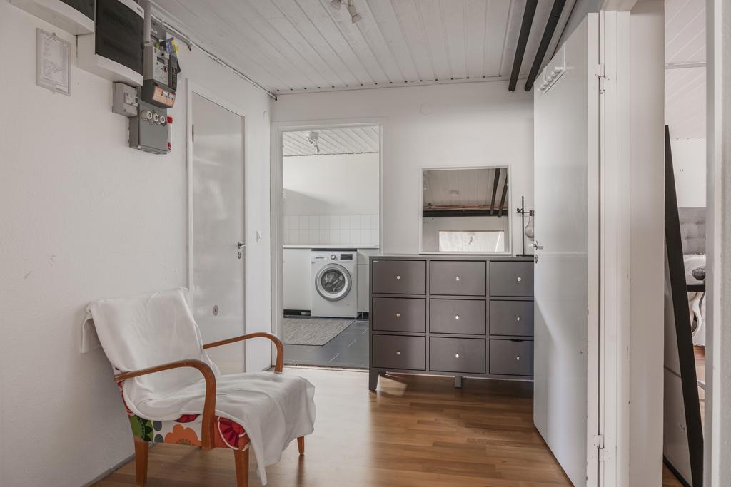 Hall mot tvättstugan