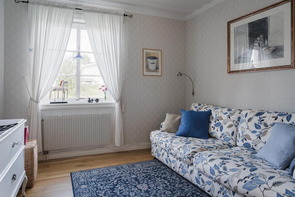 Sovrum på entréplan