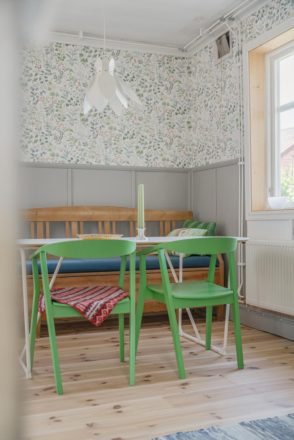 Fina materialval och bevarade originaldetaljer i gästhuset
