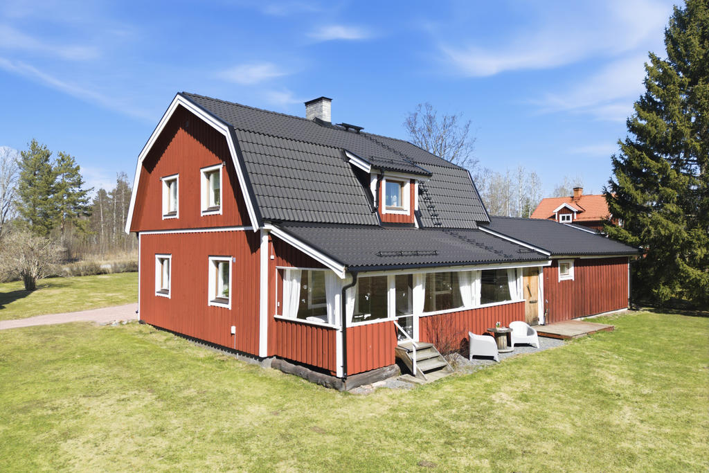 Fasad, baksida