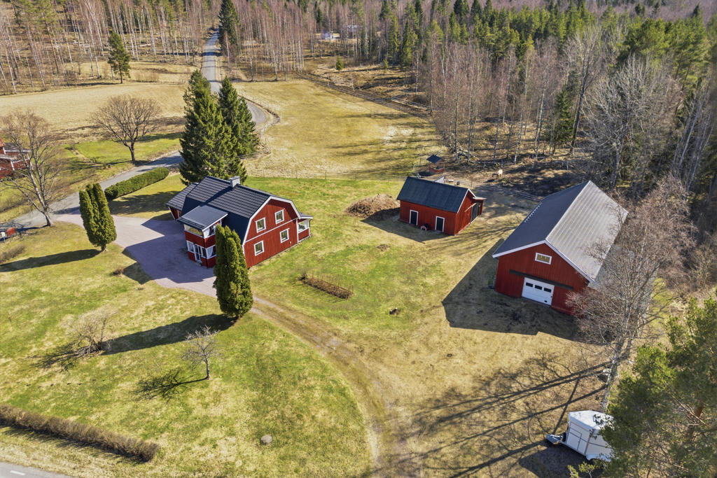 Vy över fastigheten