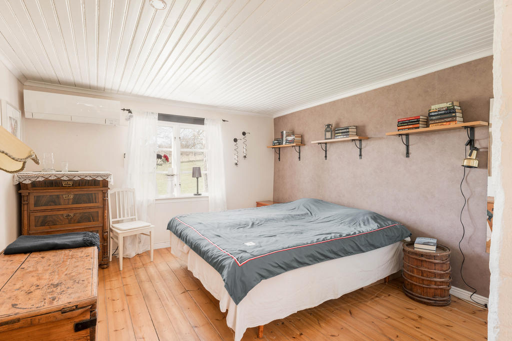 Sovrum med luft/luftvärmepump (torpet)