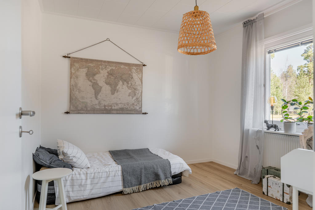 Sovrum i anslutning till hallen