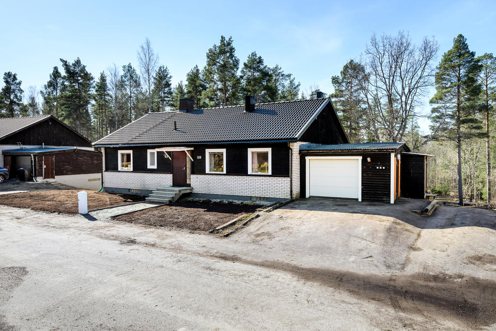 Nyrenoverad familjevilla - Bara att flytta in! 