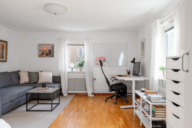 Allrum med fönster i två väderstreck