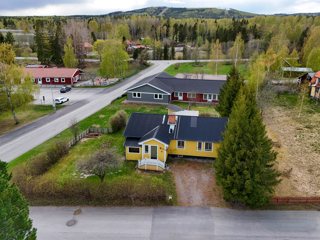 Fasad i öst. 