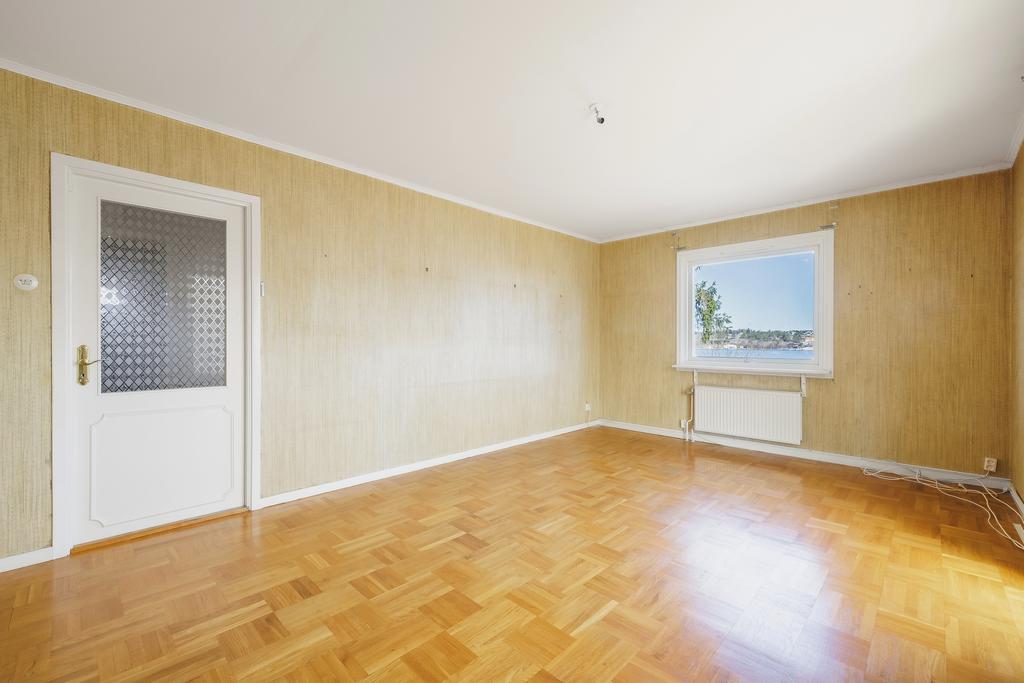 Vardagsrum med vacker utsikt