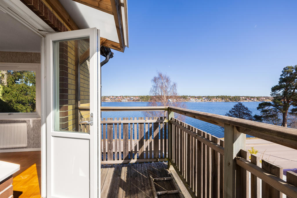 Balkong med vidsträckt vy