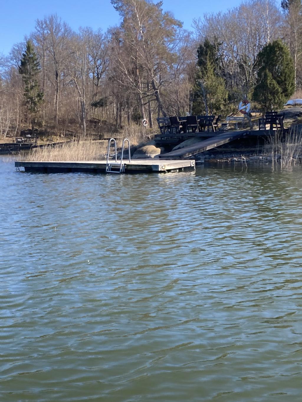 Gemensam badbrygga för de närmast boende
