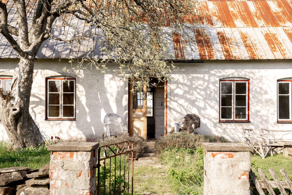 Mangårdsbyggnad