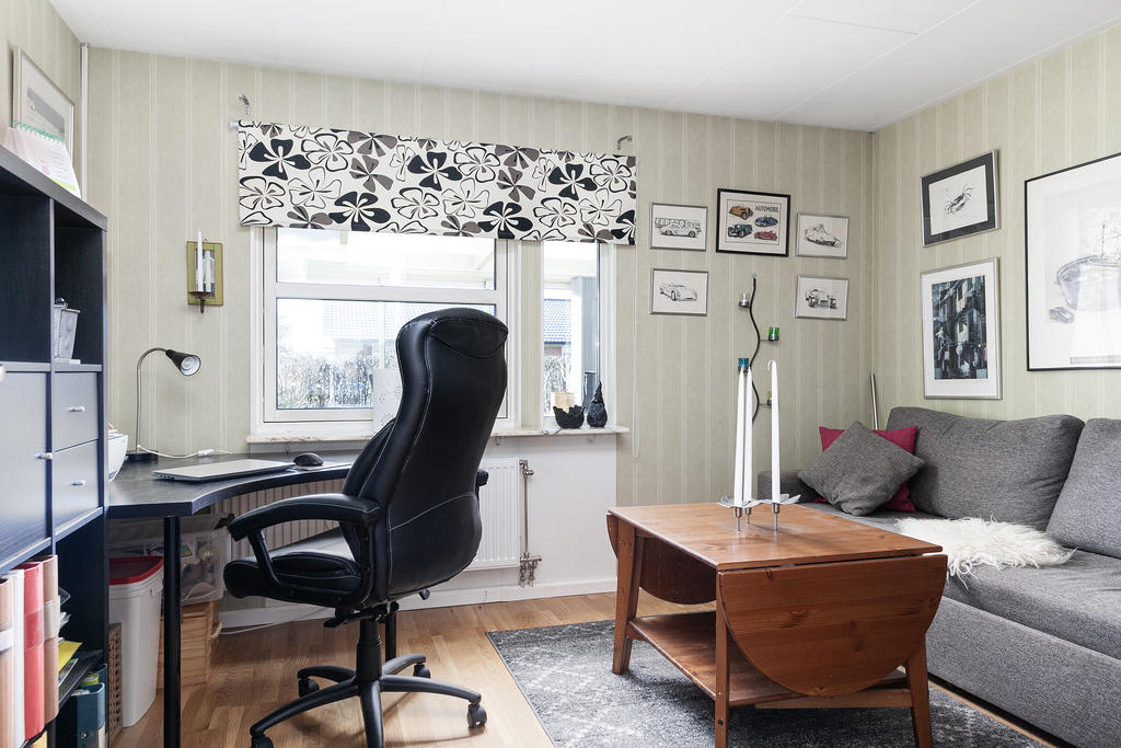 Kontorshörna, sovrum eller gästrum