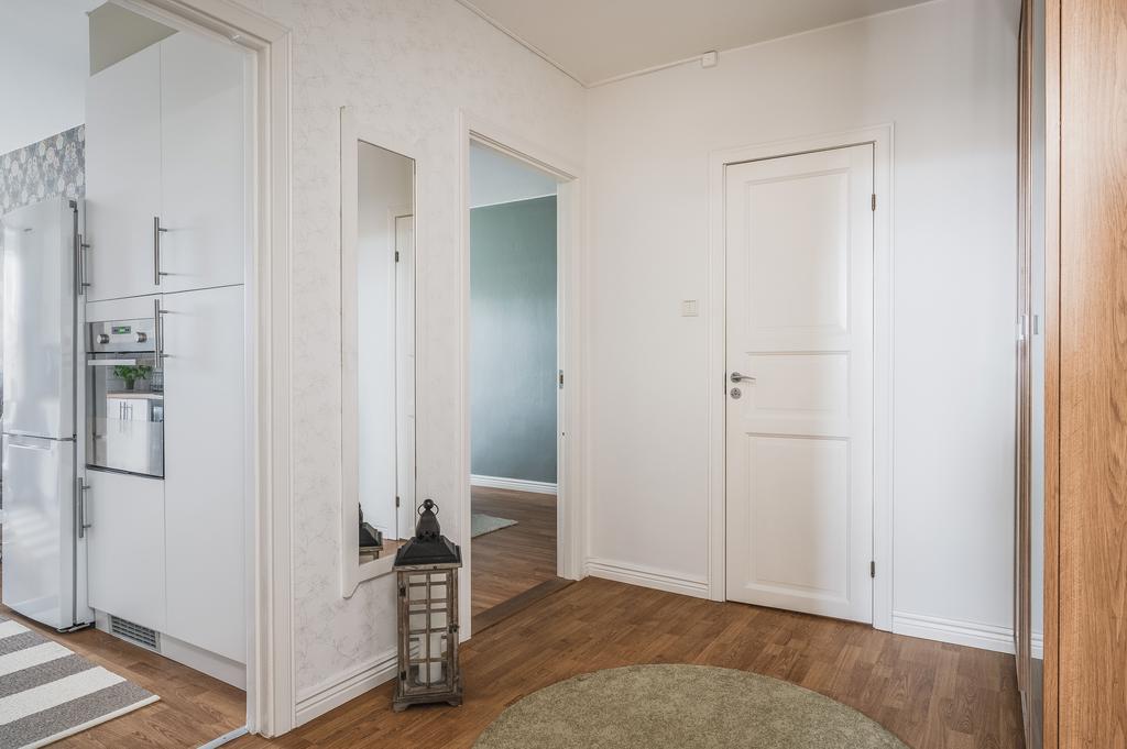 Vy mot kök och sovrum