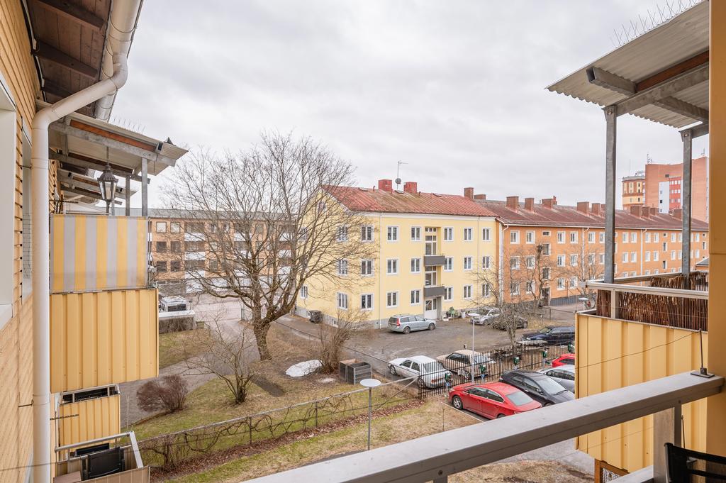 Utsikt över lugn innergård