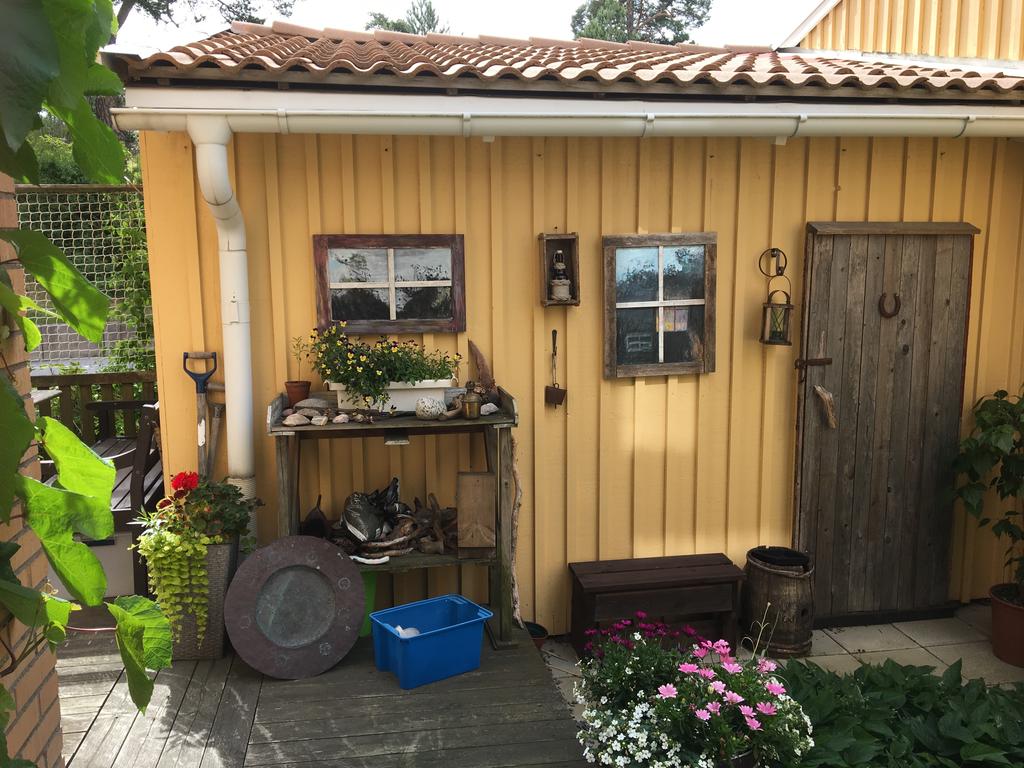 Säljarens bilder från uteplatsen