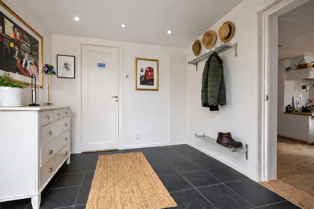 Entré, hall huvudbyggnad 