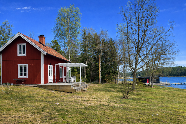 Huvudbyggnad, årstidsredigerad