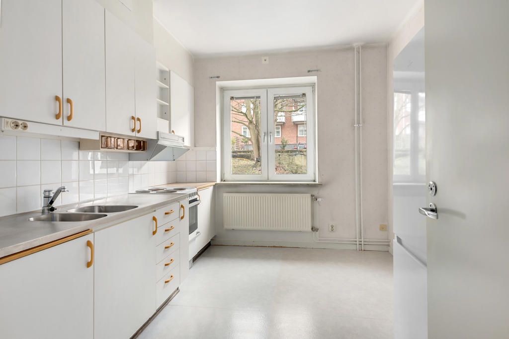 Kök med palts för matbord 