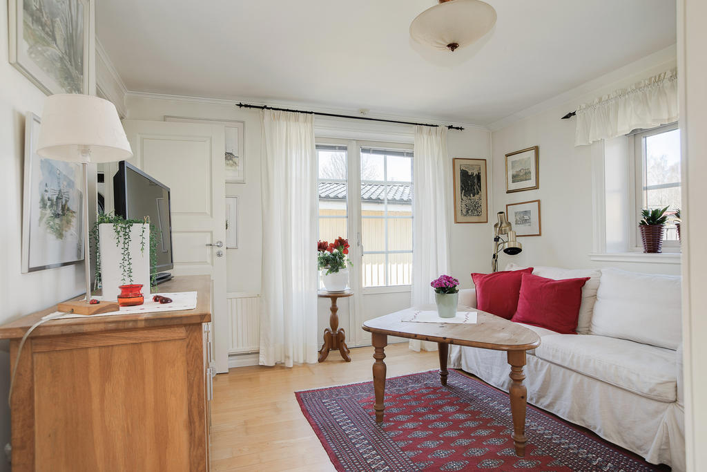 Genomgångsrum som kan bli ett möjligt sovrum eller kontor