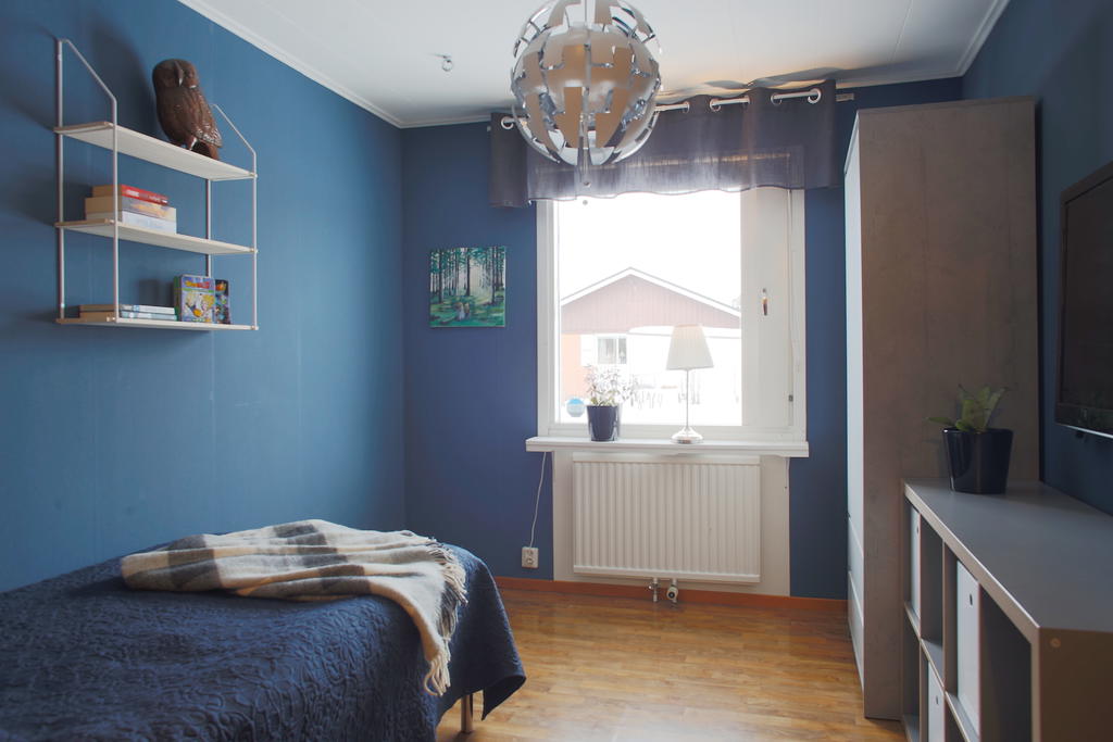 Sovrum 1 närmast entrén 