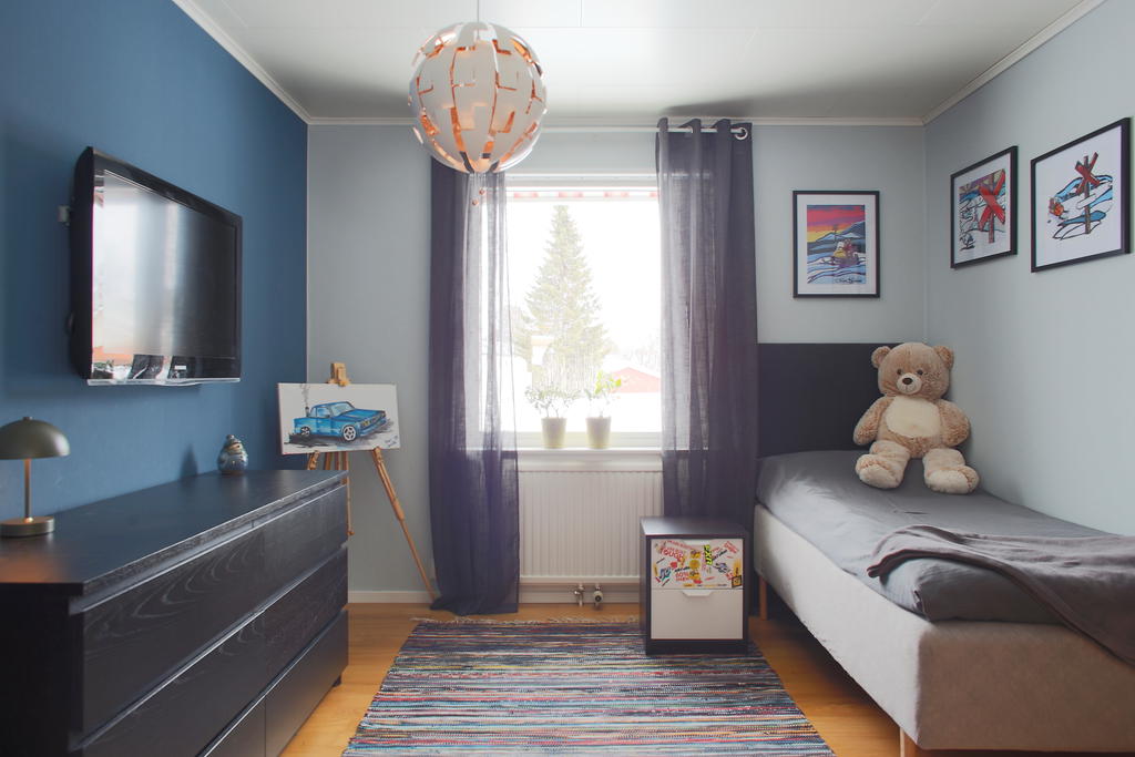 Sovrum 2 med fina ytskikt 