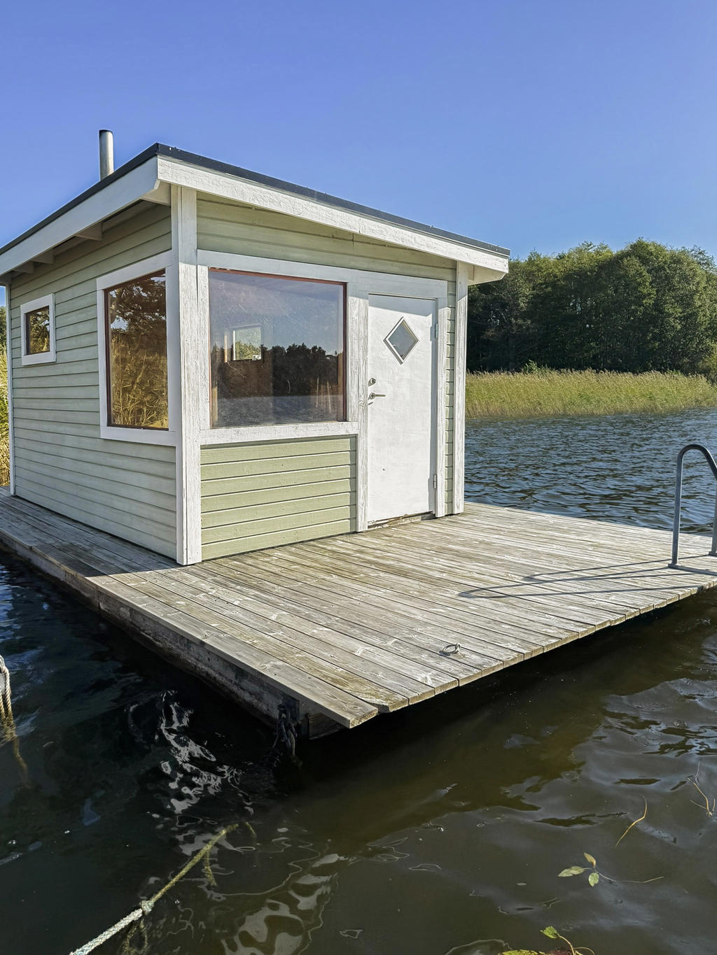 Samfällighetens bastubrygga