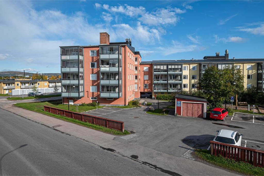 Inglasade och soliga balkonger