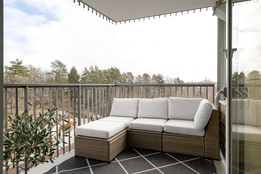 Balkong med högt läge och utsikt