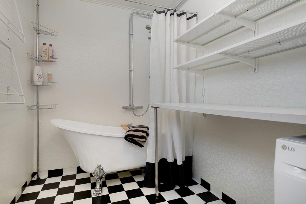 Badrum med tvättstuga